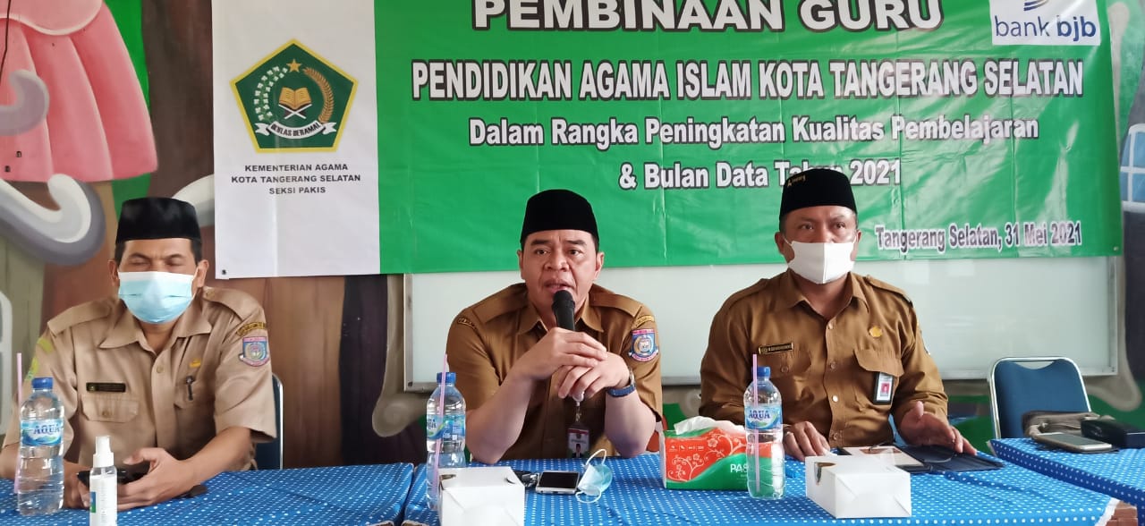 Kepala Kantor Kemenag Tangsel Membuka Acara