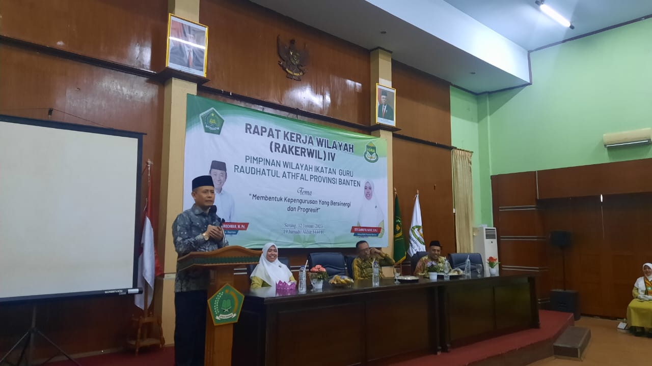 Kakanwil Kemenag Banten saat membuka Rakerwil IGRA.