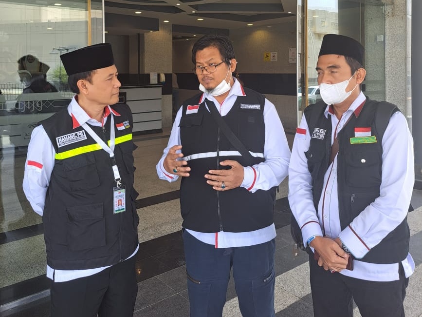 Taufik Rahman/ Bimbad Kloter 11 JKG bersama Kakanwil Kemenag Banten.