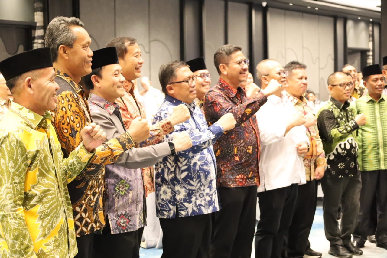 Kakanwil saat menghadiri pembukaan Persiapan Integrasi Sistem Informasi Layanan Publik