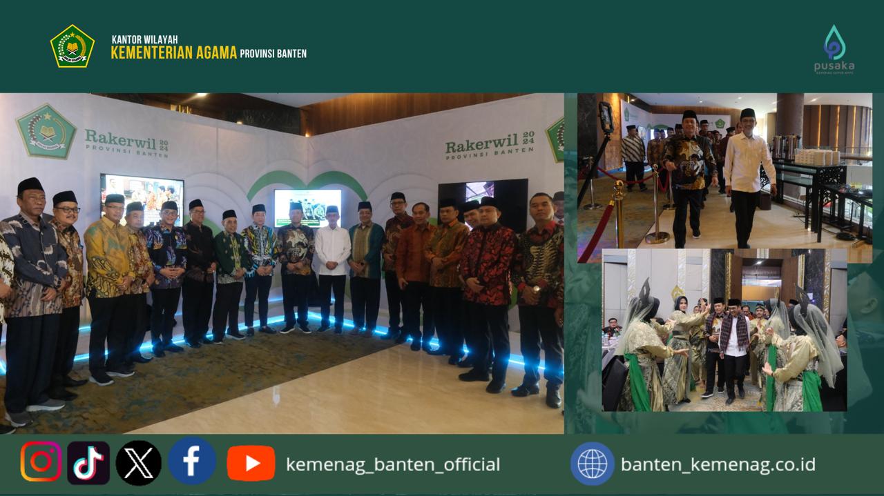 KaKanwil Kemenag Banten foto bersama stafsus Menteri Agama RI beserta seluruh jajaran pejabat eselon 3